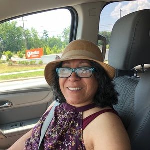 Meet your Posher, Carmen